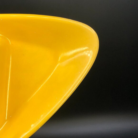Vintage ANHOLT USA Ashtray: Yellow Atomic Boomerang Melamine Dish - MCM Decor - Picture 6 of 10